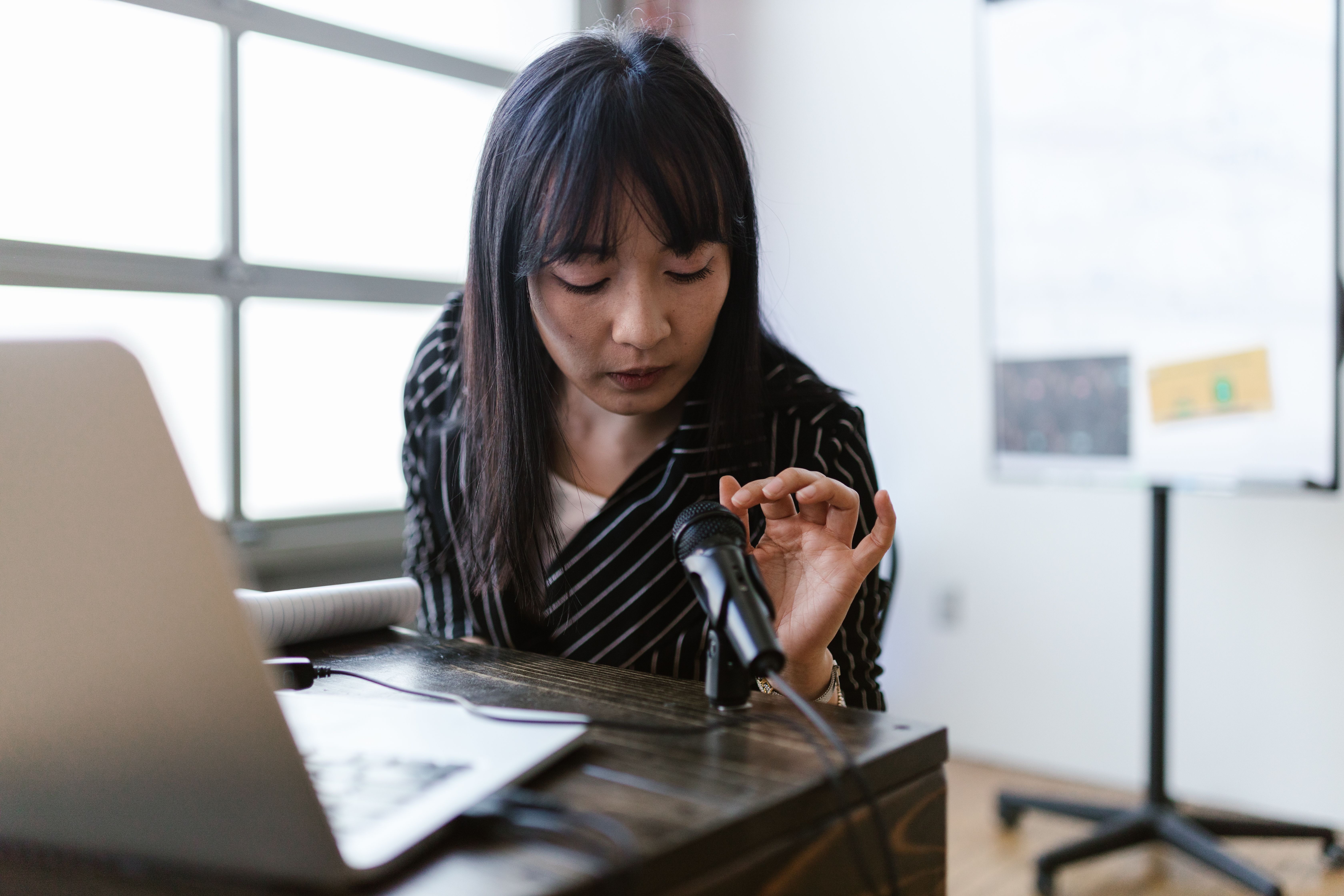Person practicing Korean speaking alone